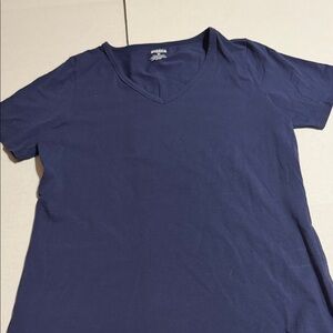Universal Thread Women's Dark Blue V-Neck Tee